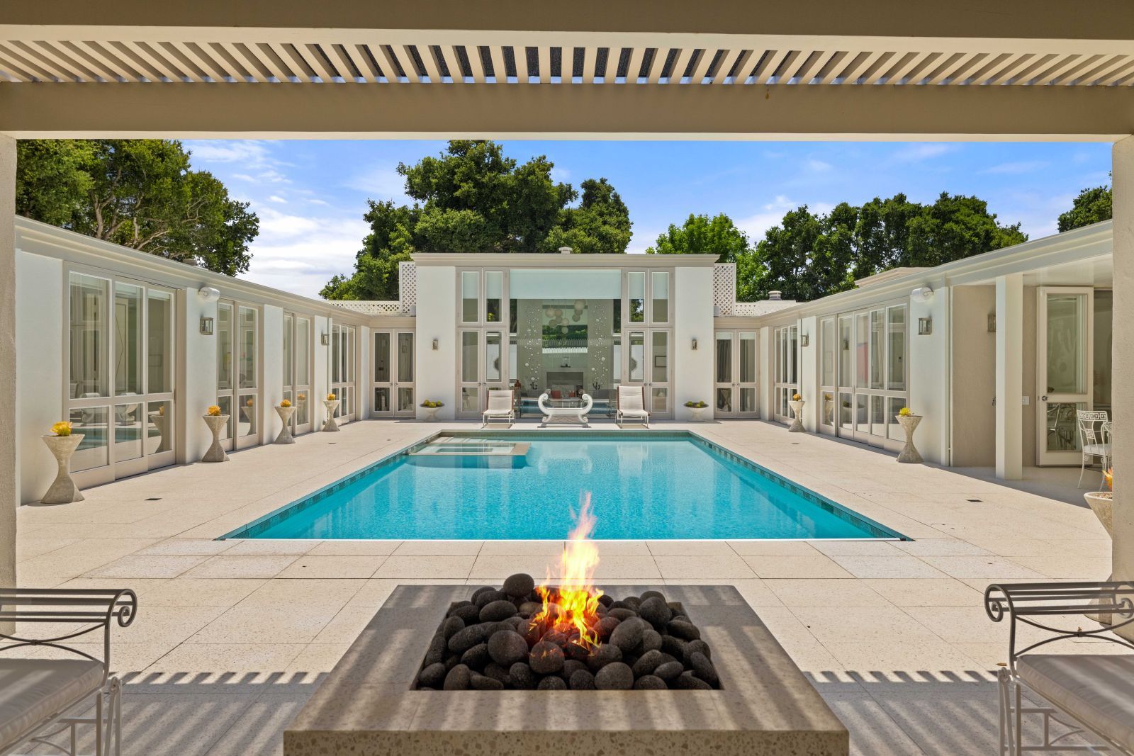 SANTA BARBARA REAL ESTATE MARKET UPDATE SEPTEMBER 2023 Luxury