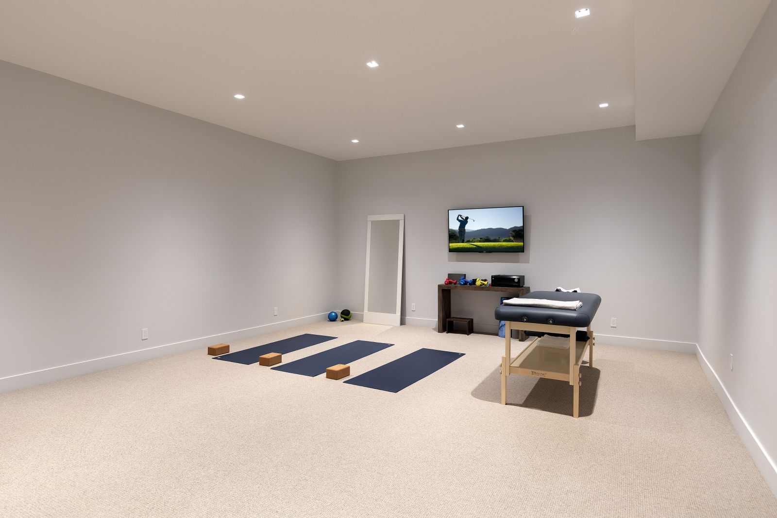 843parkhilllanemontecitoca93108 Listing Agent Cristal Clarke