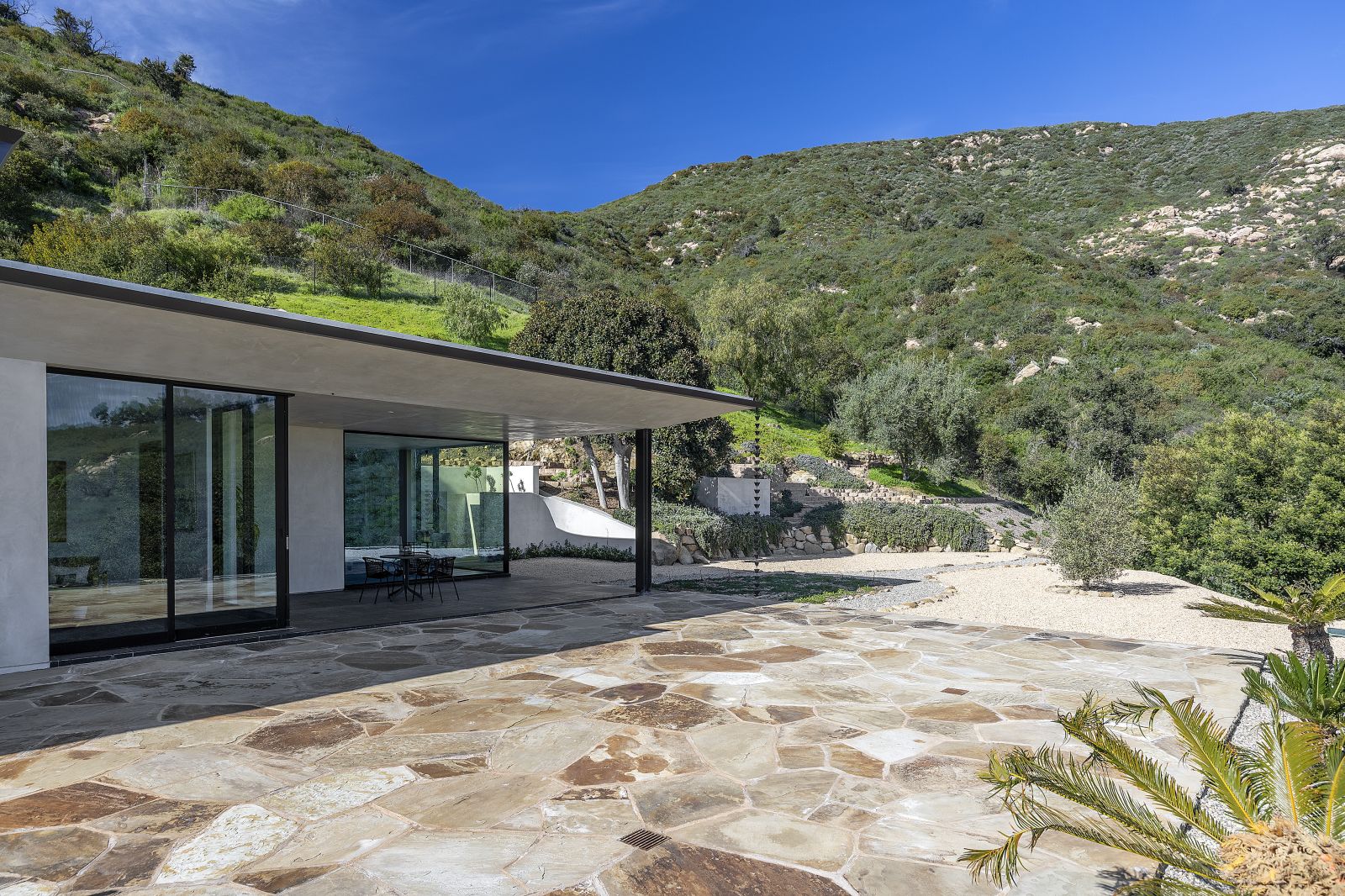 843parkhilllanemontecitoca93108 Listing Agent Cristal Clarke