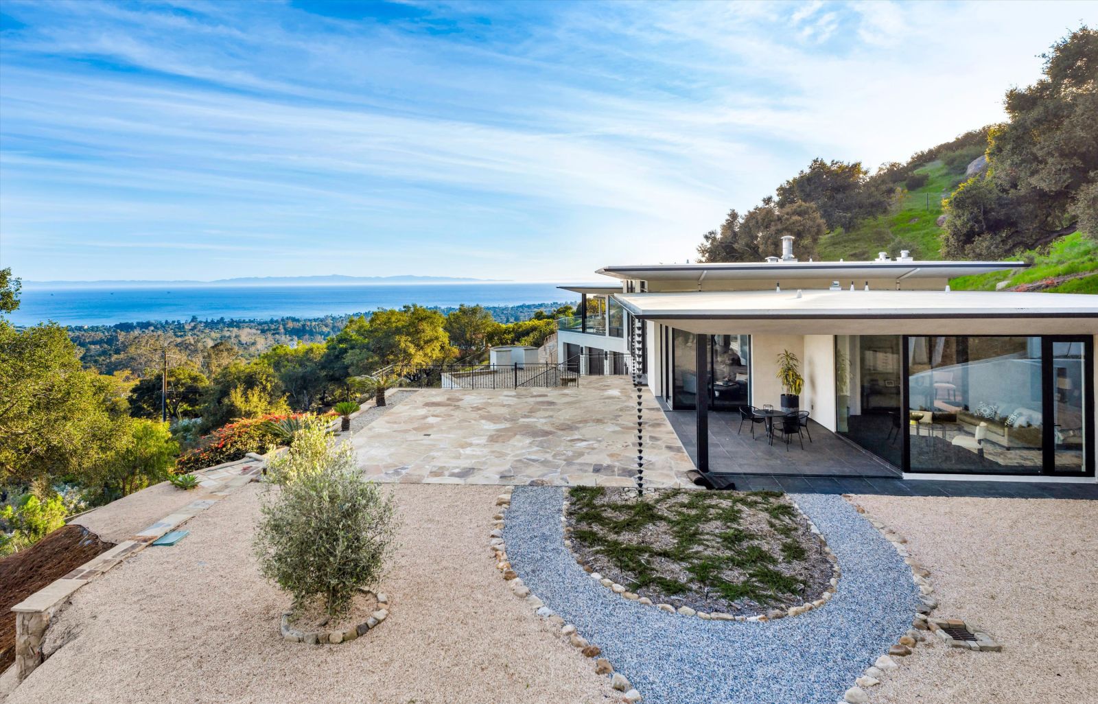 843parkhilllanemontecitoca93108 Listing Agent Cristal Clarke