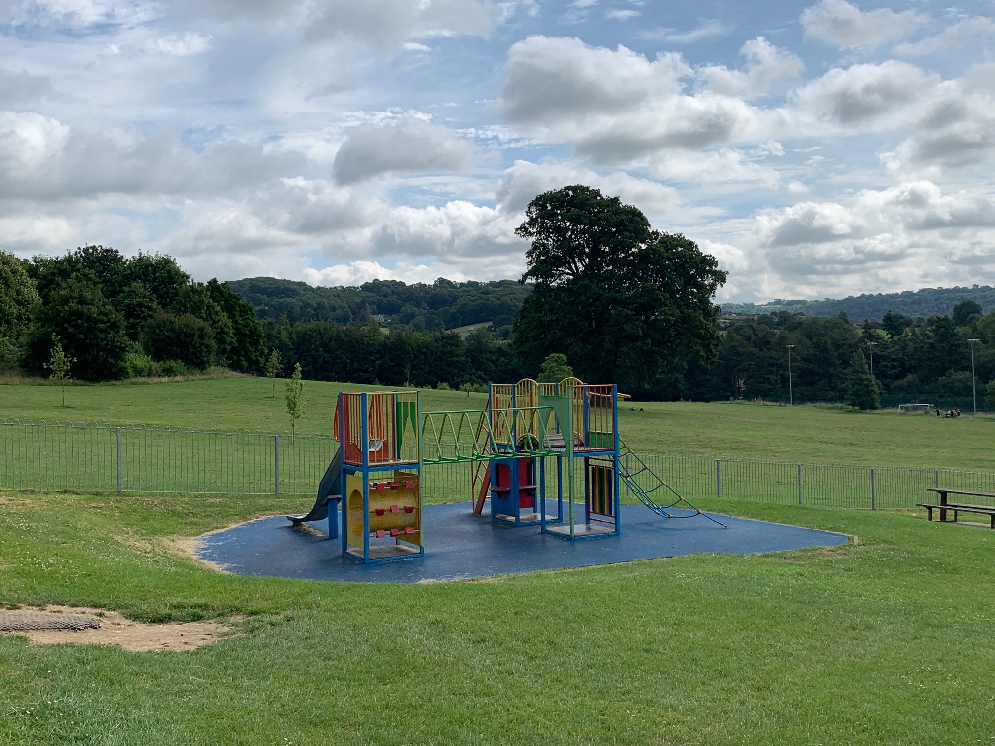 Stratford Park Stroud Rocks