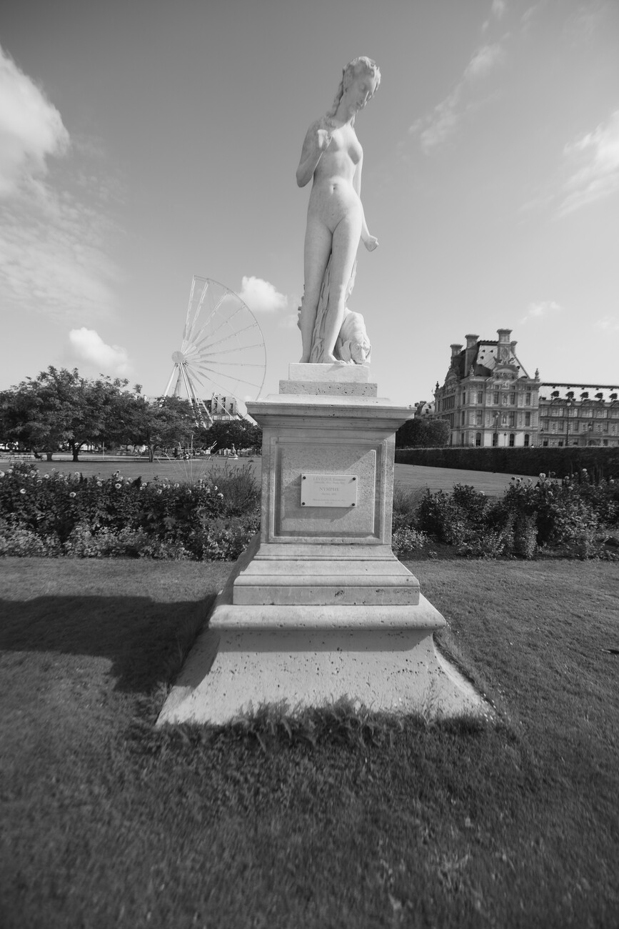 Tuileries Paris Statues Posters, Art Prints, Wall Murals +250 000