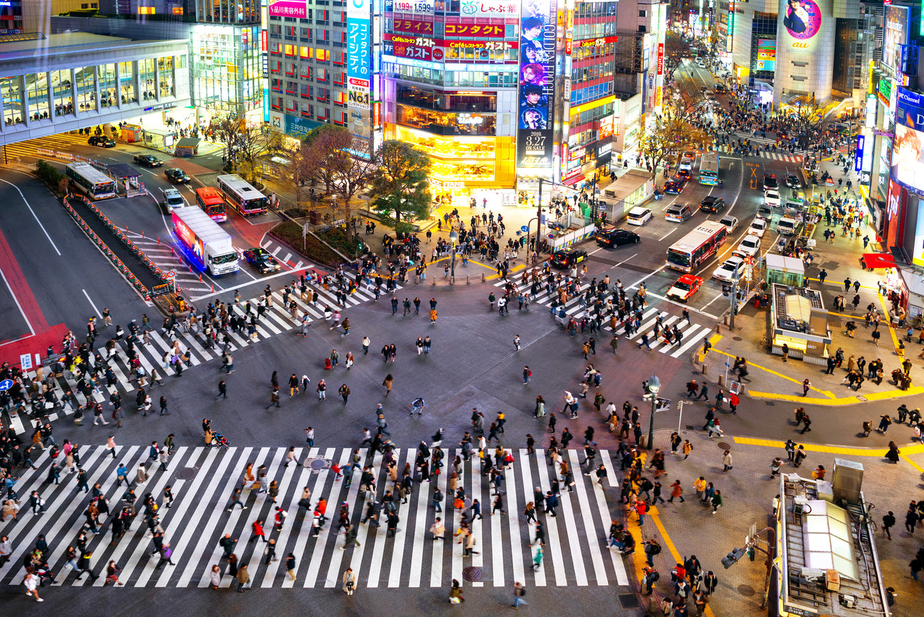 Shibuya Crossing Tokyo Posters, Art Prints, Wall Murals +250 000 motifs