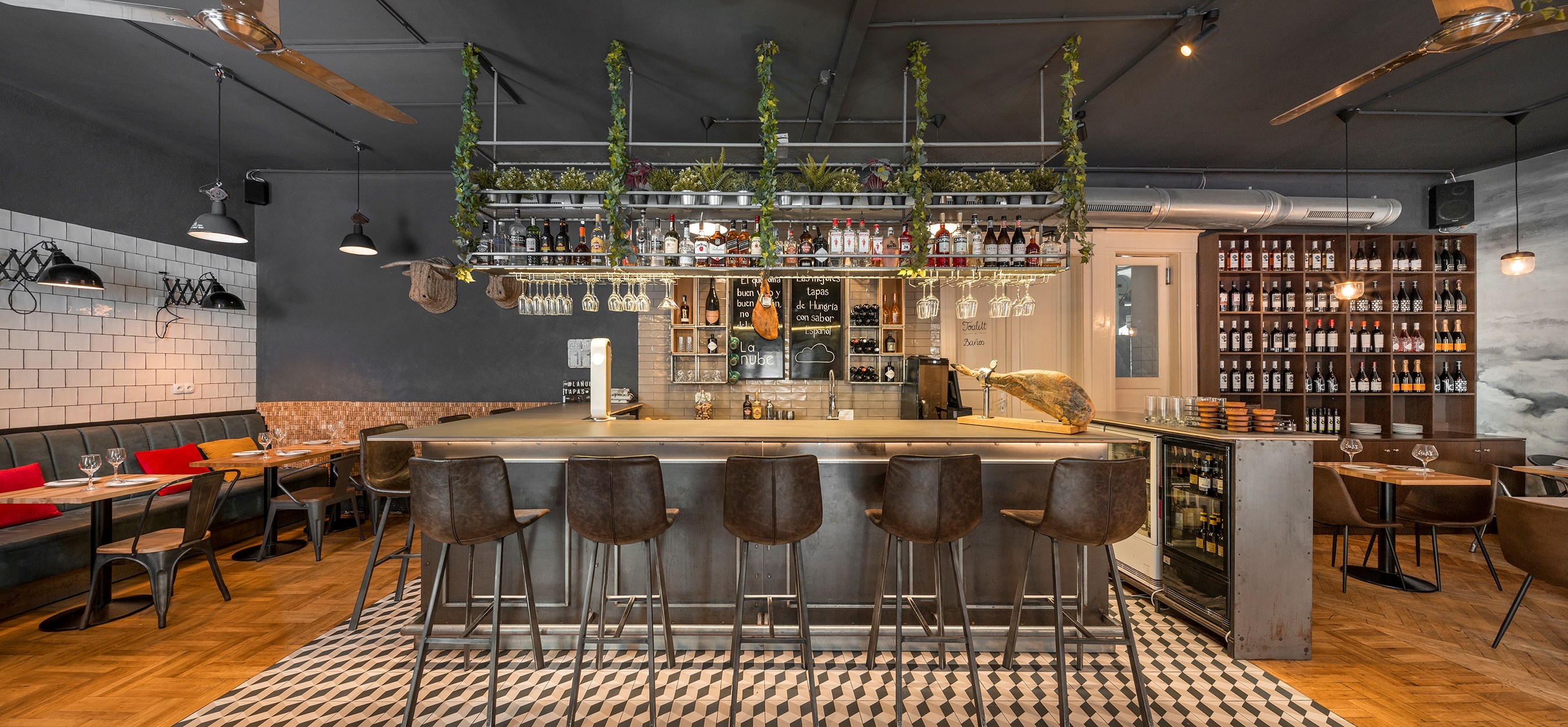 La Nube Tapas & Wine Restaurant Online Asztalfoglalás ReservOurs