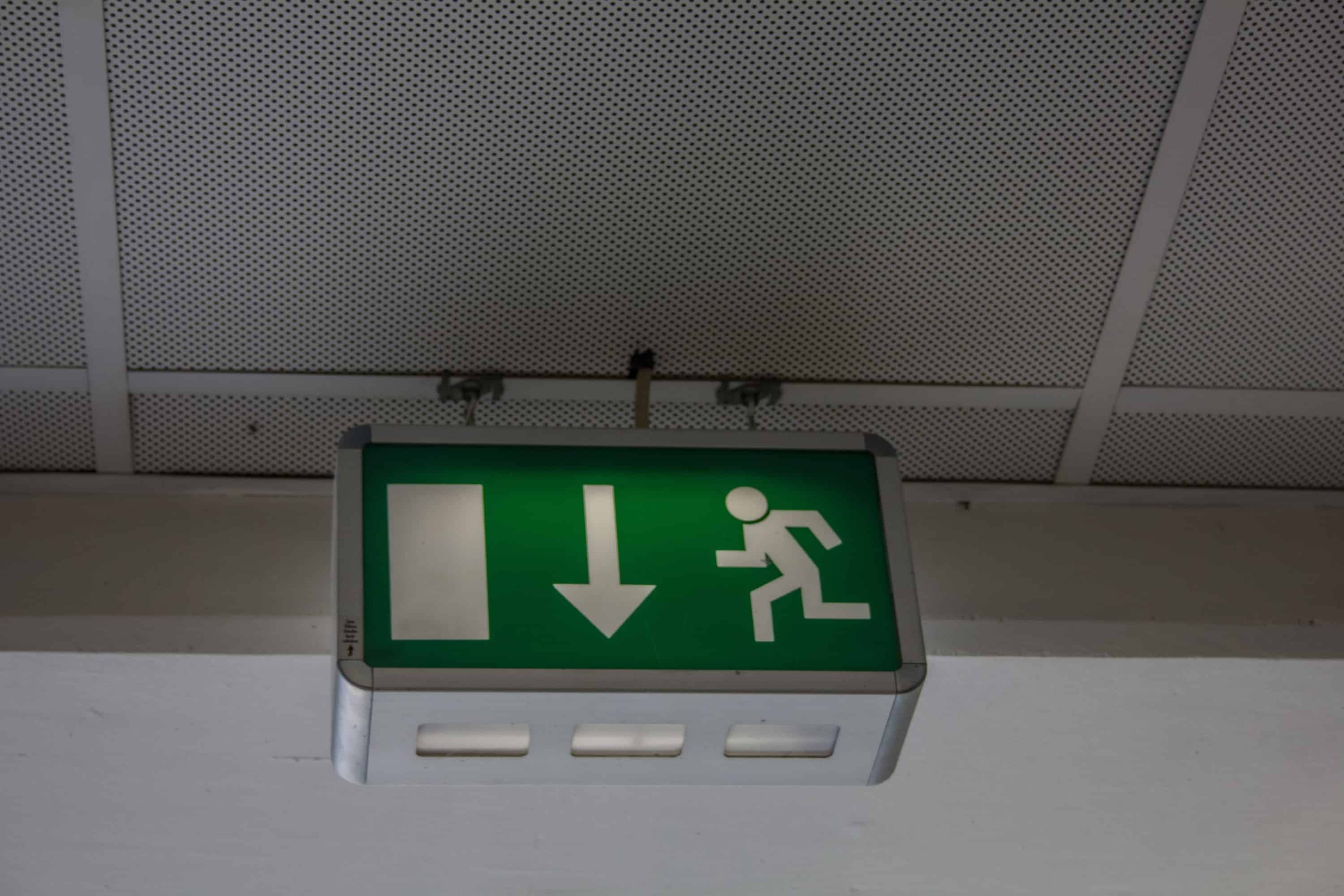 Notausgangsleuchte kaufen | Baustoffe kaufen auf restado