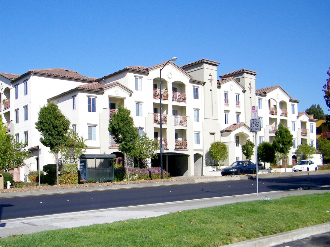 San Pablo Apartments Sinanian Development, Inc.