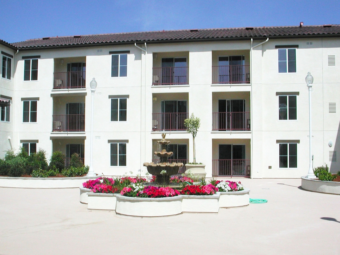 San Pablo Apartments Sinanian Development, Inc.