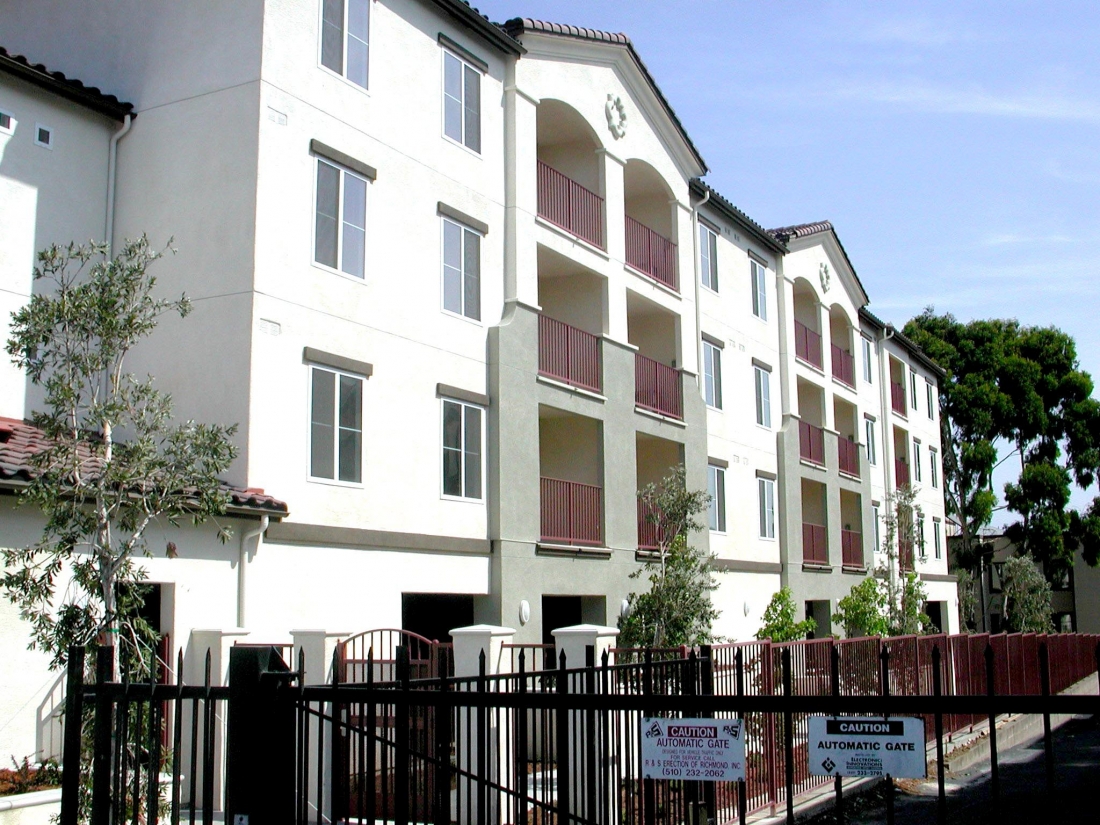 San Pablo Apartments Sinanian Development, Inc.