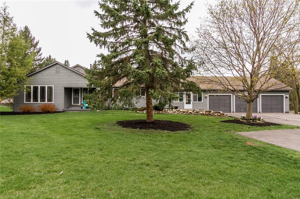 1240 Hunters Run, Victor, NY 14564
