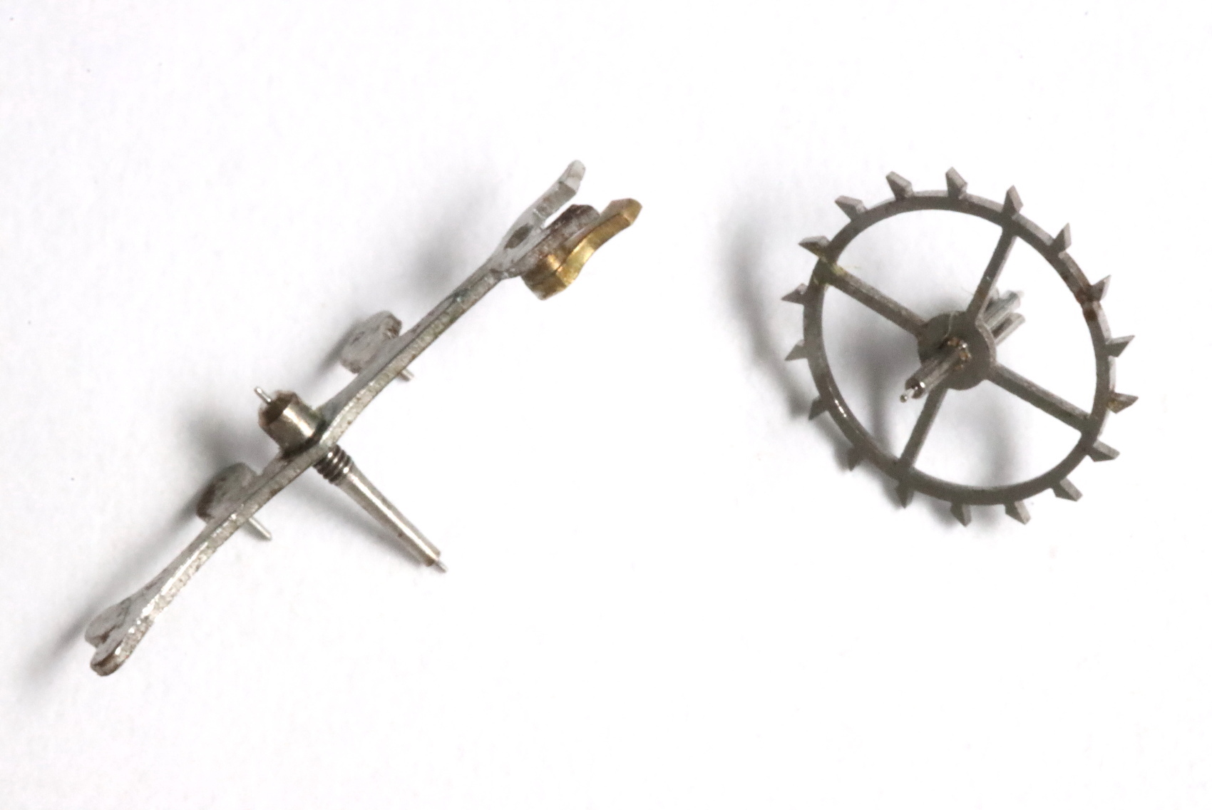 Avance retard pocket watch escape wheel & pallet fork, Speedtimerkollektion