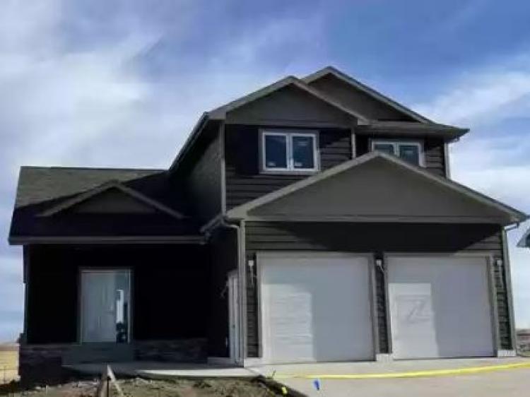 283 Leslie Lane SE, Watford City, ND 58854