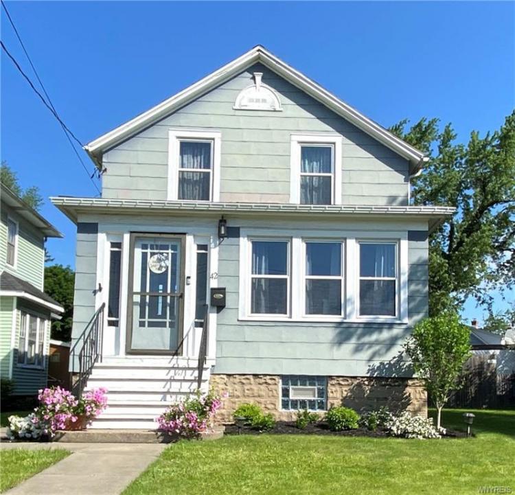 42 Litchfield Avenue, Depew, NY 14043