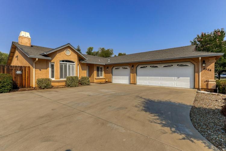 4524 Cerro Lane, Redding, CA 96001