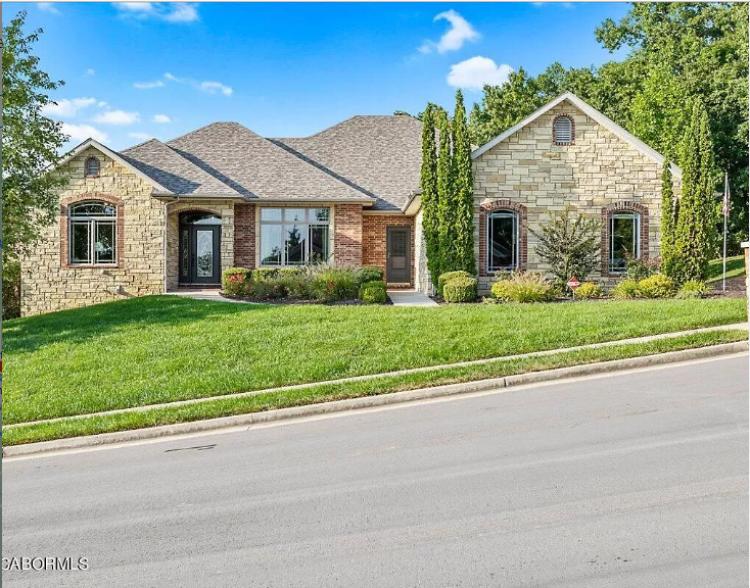 3610 Graystone Dr, Jefferson City, MO 65109