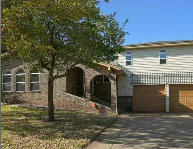 2404 Picadilly Ln, Wichita Falls, TX 76309