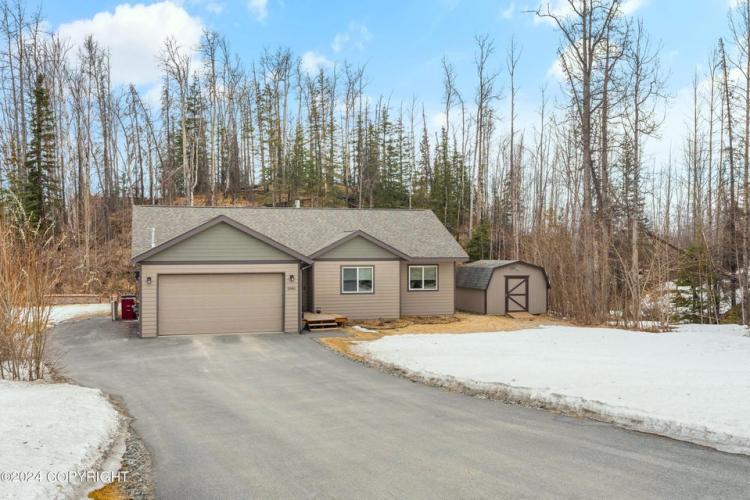 2880 N Lane, Wasilla, AK 99654