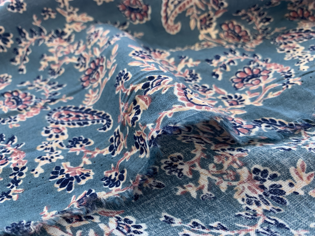 Cotton/Rayon Voile Paisley Grey Stonemountain & Daughter Fabrics
