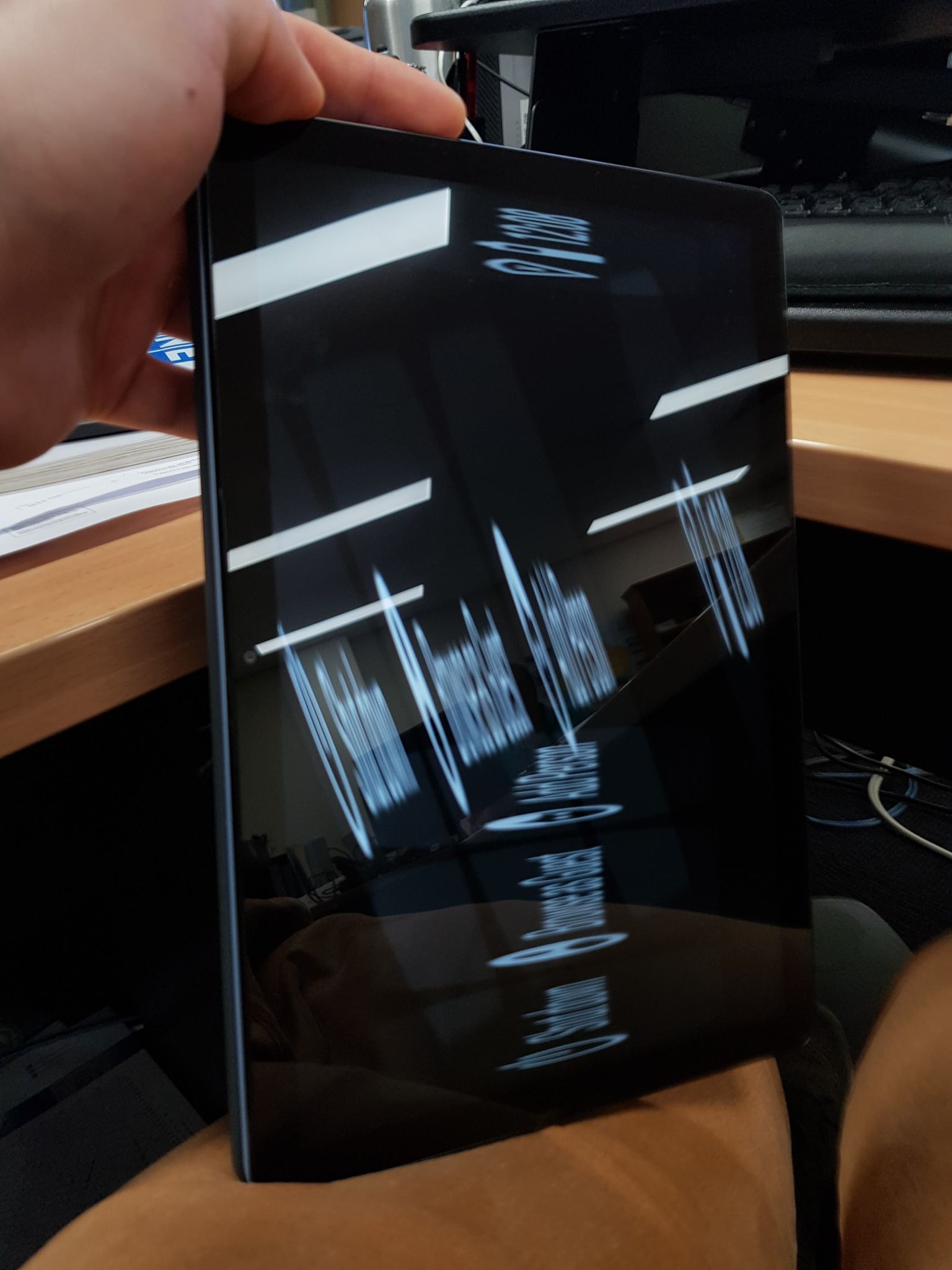 Screen Glitch Issue when turning on Lenevo Duet Chromebook portrait