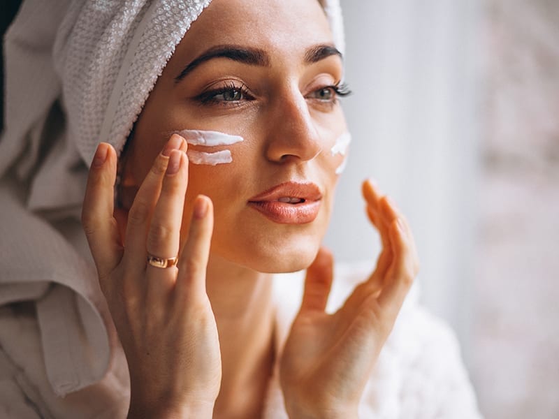 8Step Tutorial On How To Ace Makeup For Oily Skin The Channel 46