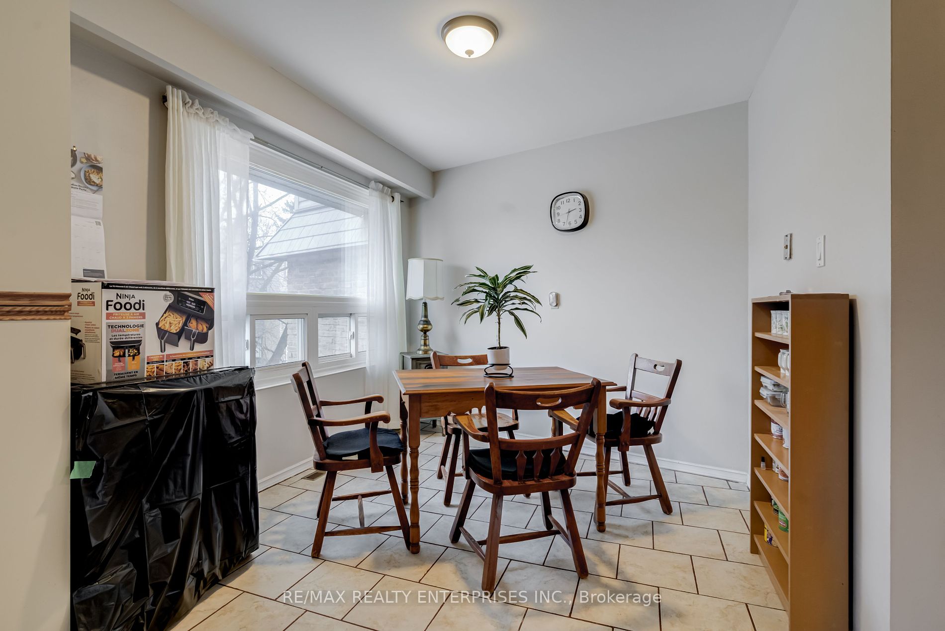 136 2315 Bromsgrove Rd Mississauga 874,880 • UNITYᴿᴱ