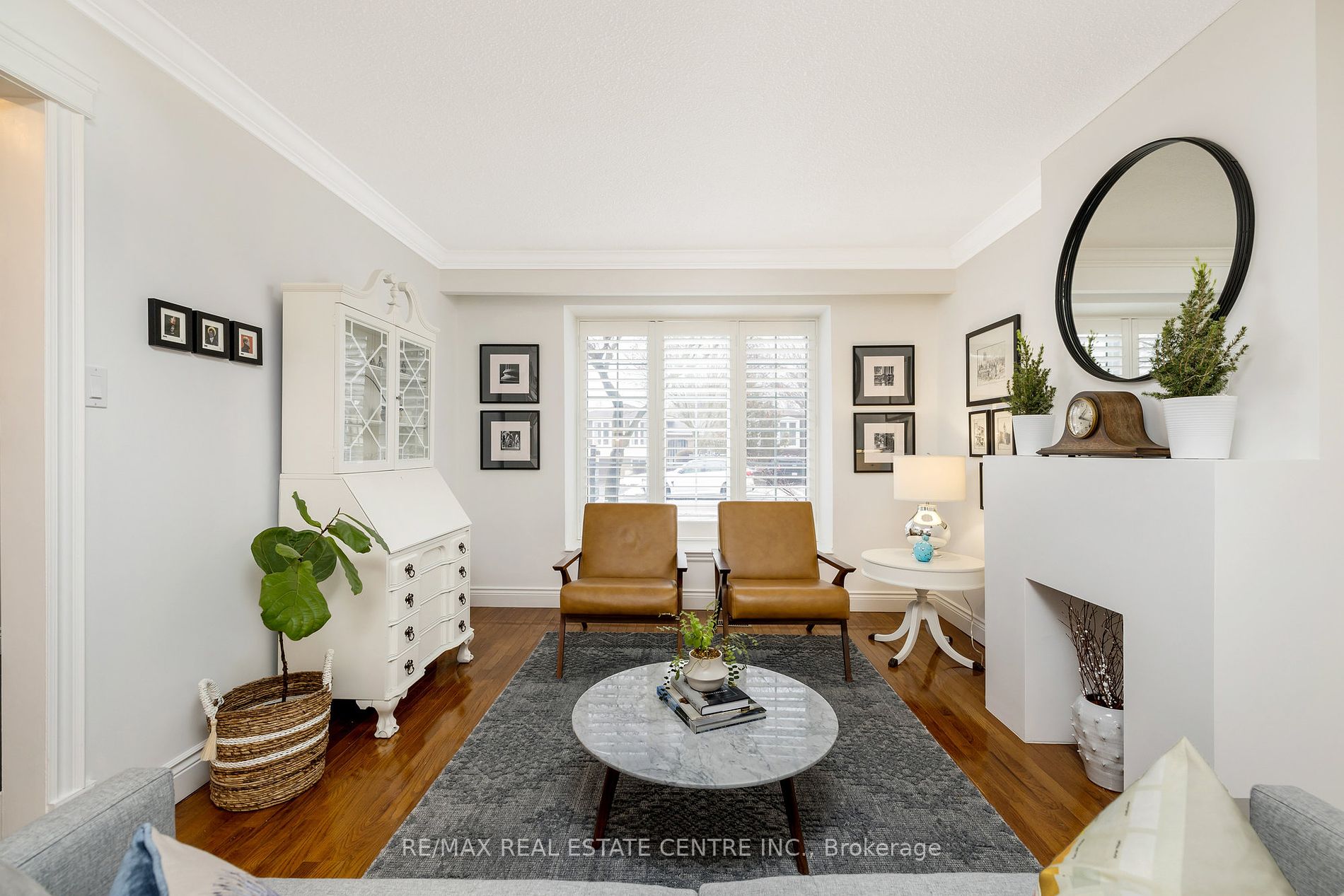 5052 Brady Ave Burlington 1,139,000 • IVANRE