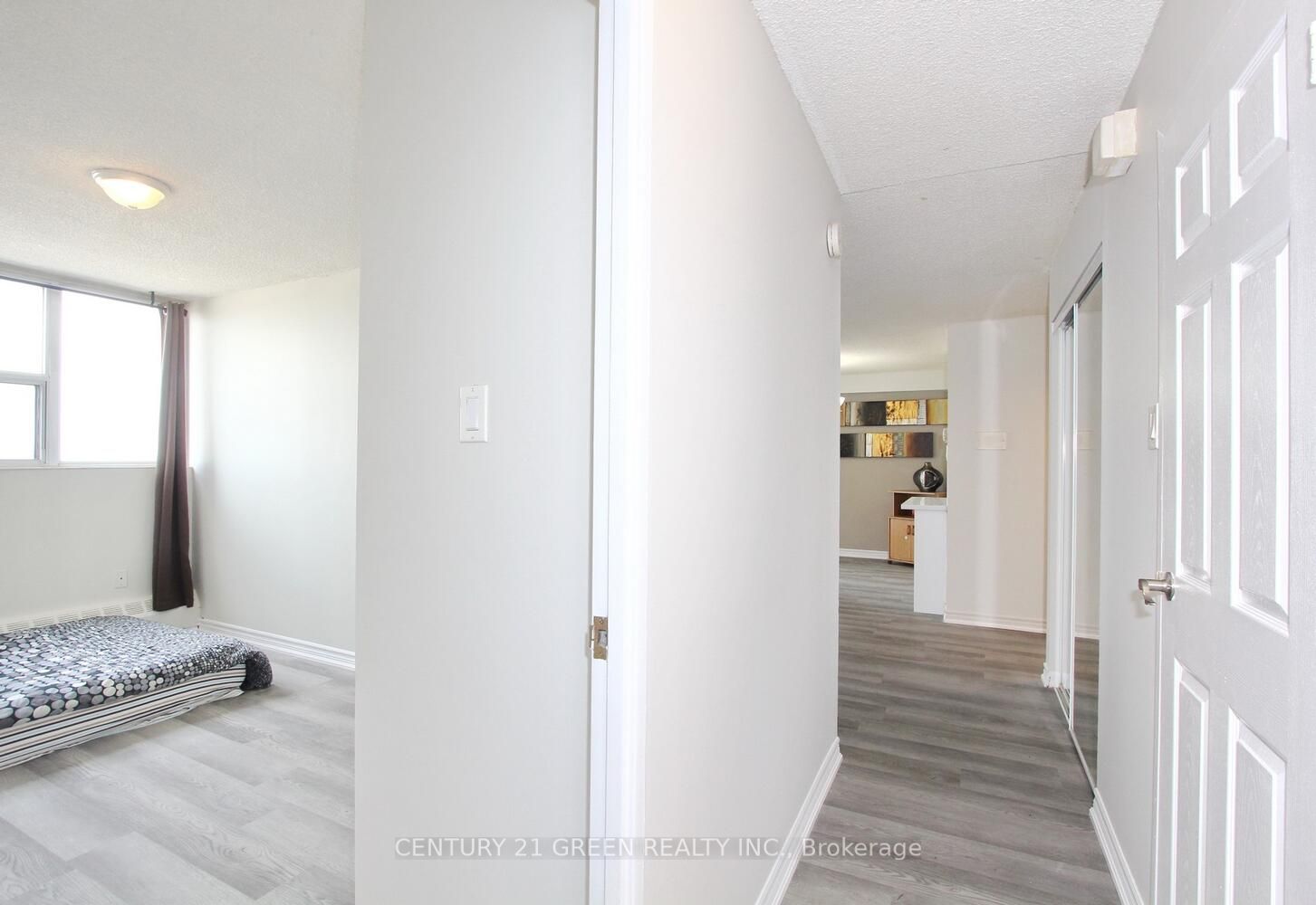 1501 2900 Battleford Rd Mississauga 514,998 • IVANRE