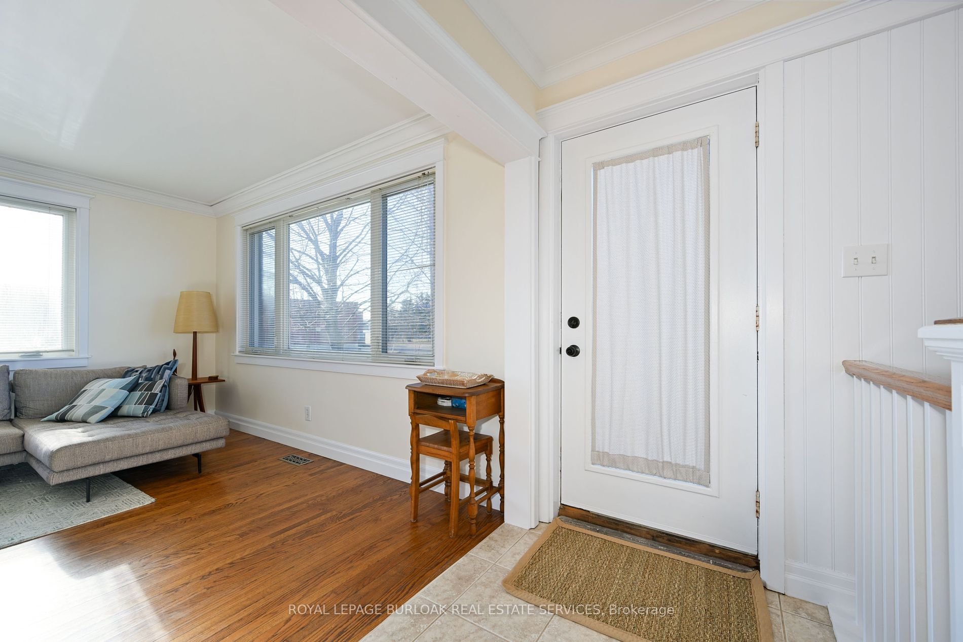 5386 Stratton Rd Burlington 1,049,000 • IVANRE