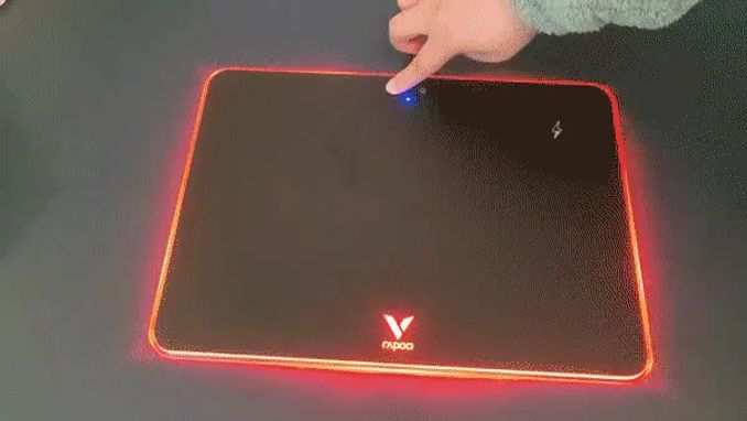 雷柏無線充電遊戲鼠標墊套，幻彩炫酷暢快玩！
