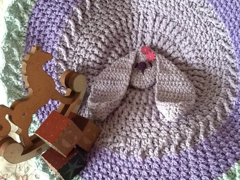 Bunny blanket/rug
