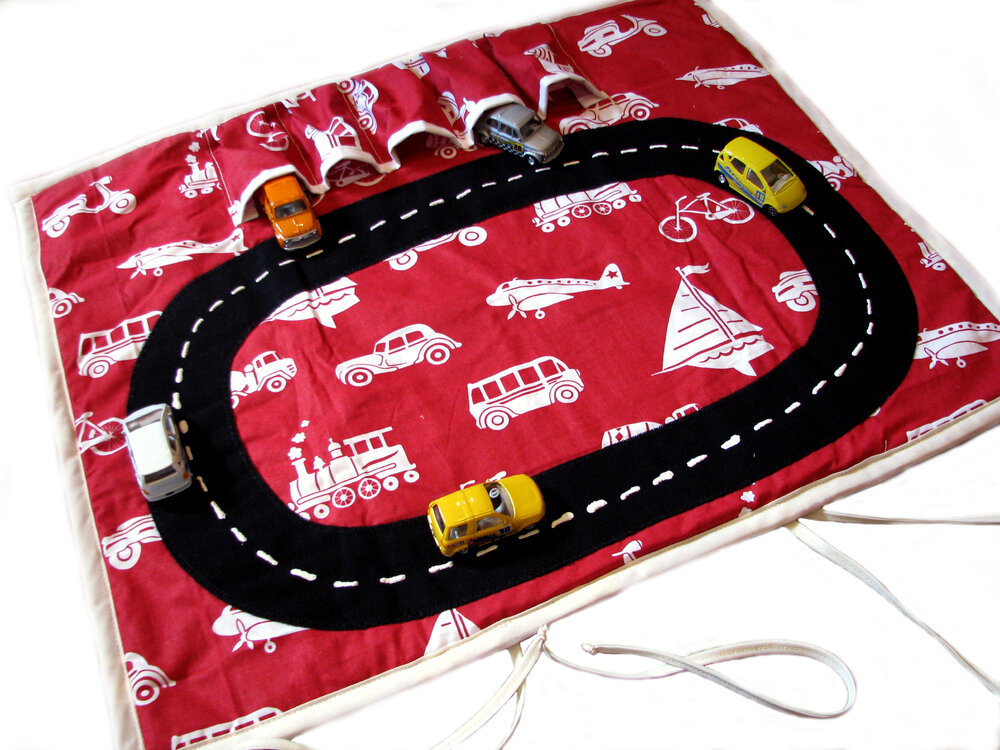 Car Play Mat Very Easy Quick Rollup Car Storage,