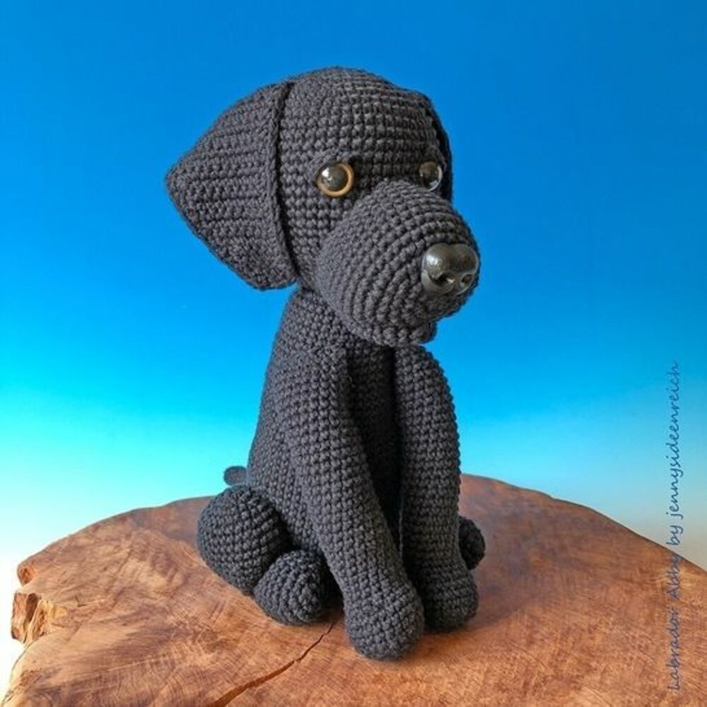 Crochet Pattern Abby the lab, sitting dog, amigurumi