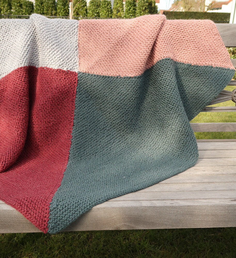 Quadrant Chunky Baby Blanket Knitting Pattern