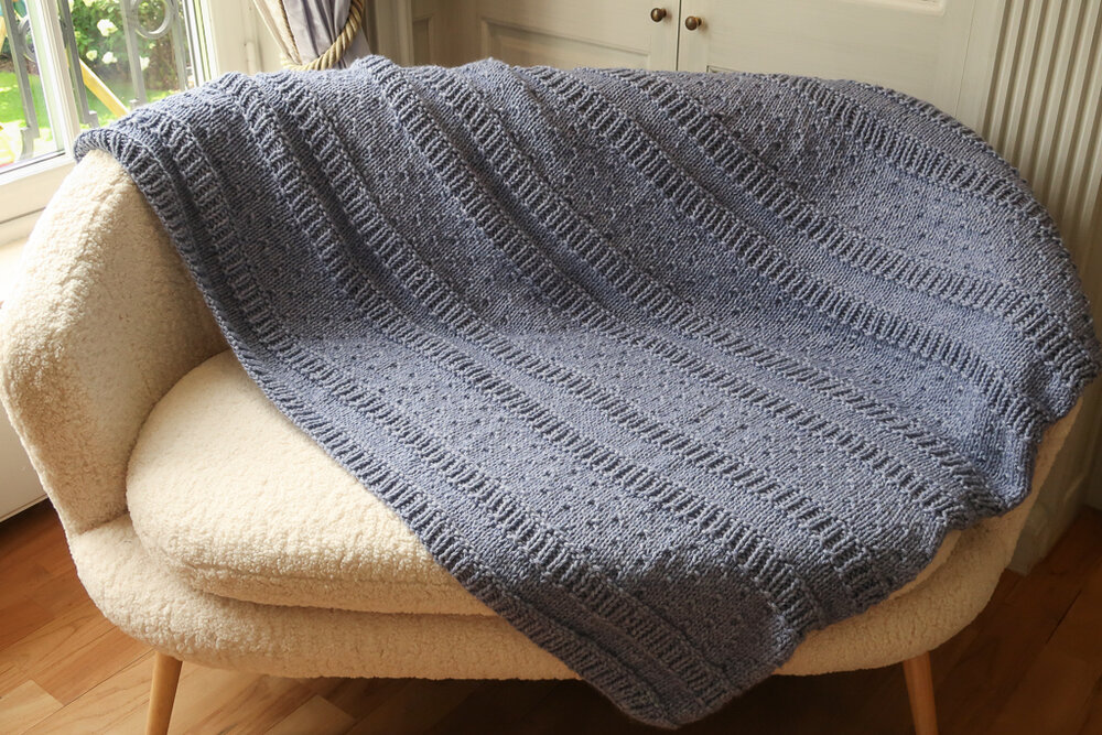 Chunky Blanket Knitting Pattern Summer Blues Knit Blanket