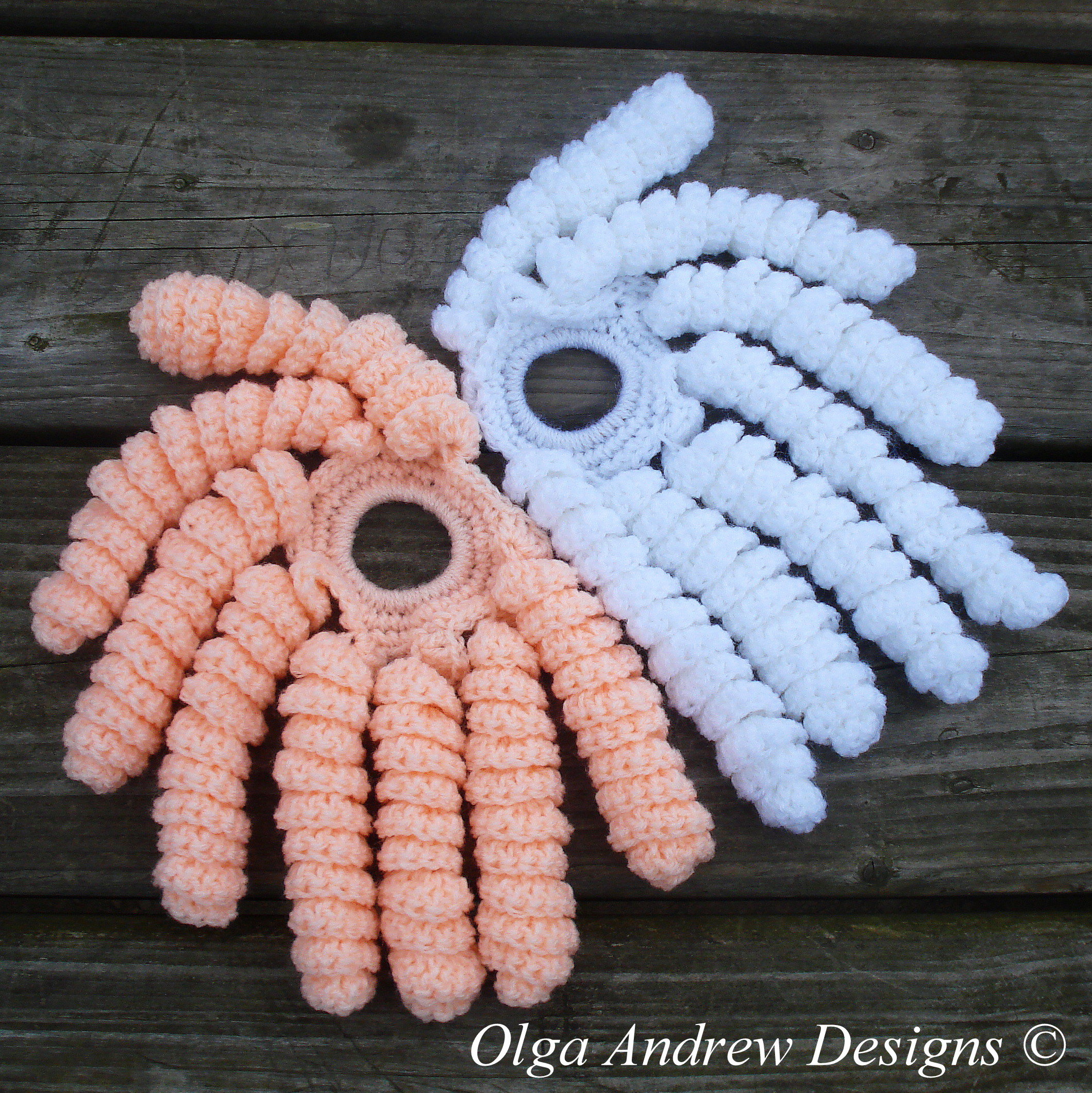 Scrunchie with long curls/spirals crochet pattern 077
