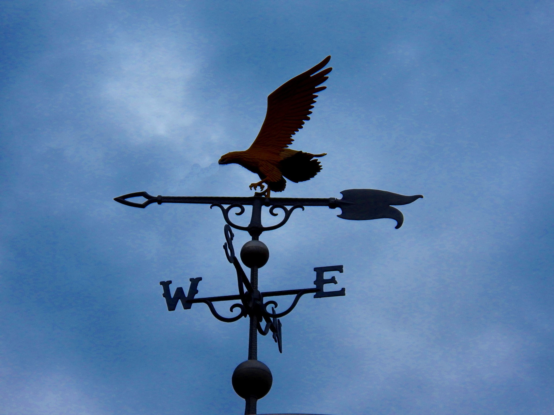Weathervane,weather vane,weather vanes,rooftop,barn free image from