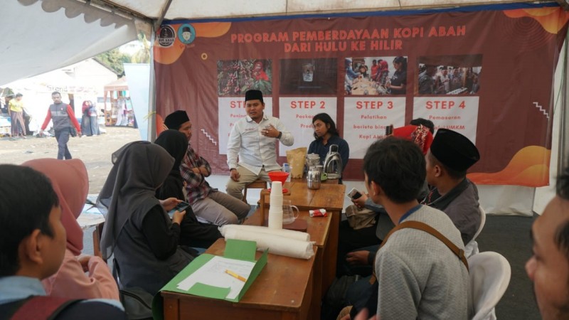 Berbagi Resep, Kru Kopi Abah Gelar Pelatihan Gratis Peracikan Kopi