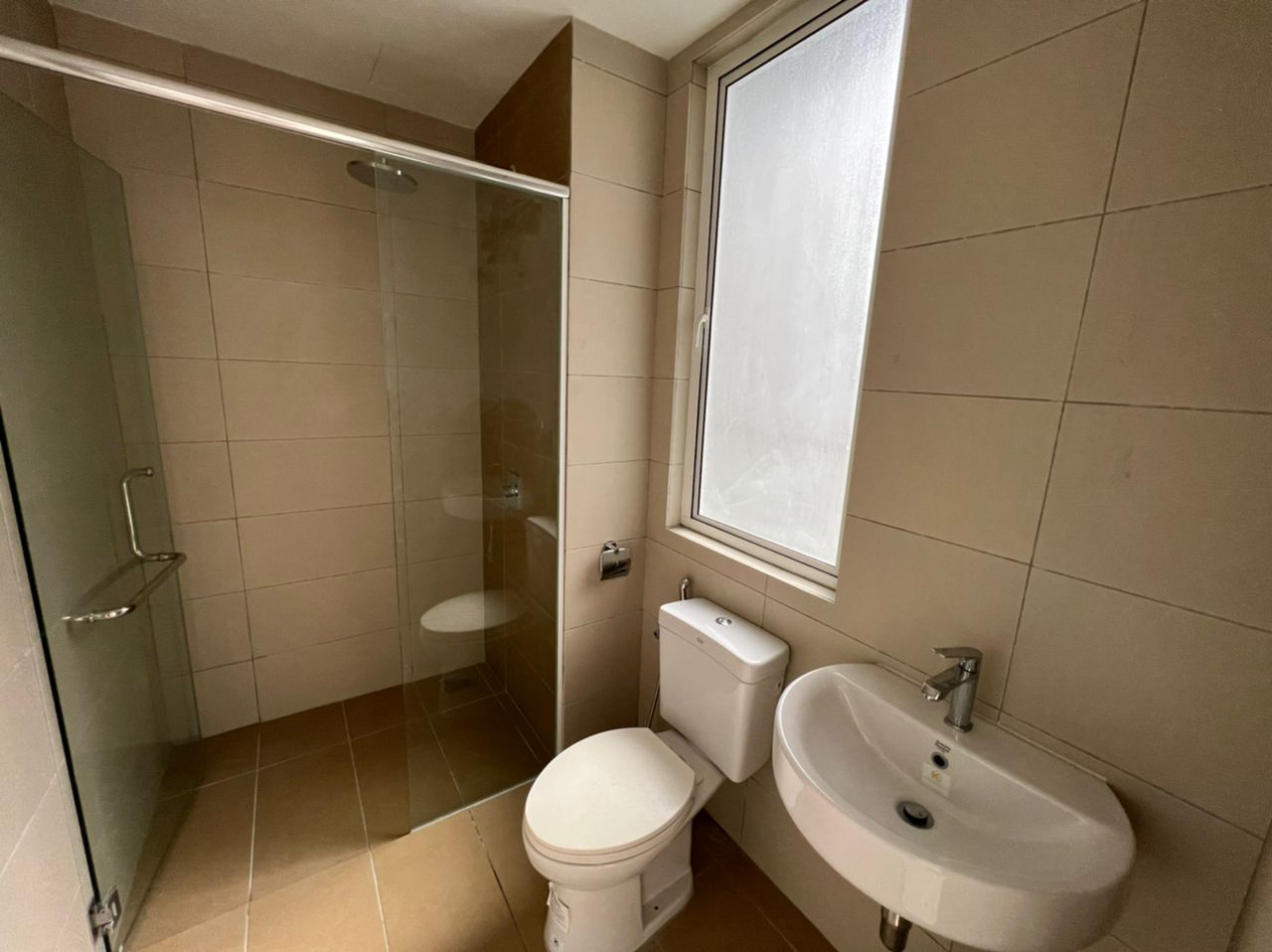 Condominium Amverton Greens Bukit Kemuning Golf & Country Resort Kota