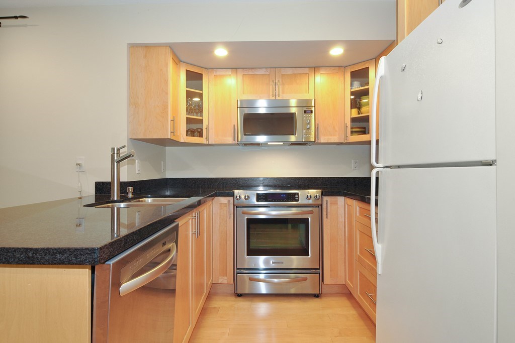Eagle Ridge CQ Townhouse for sale 3 bedroom 1,688 sq.ft. (Listed 2017