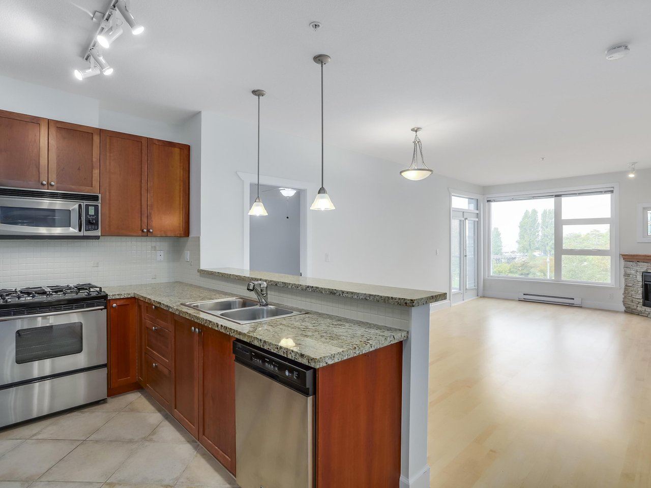 Steveston South Condo for sale Copper Sky West 2 bedroom 1,085 sq.ft