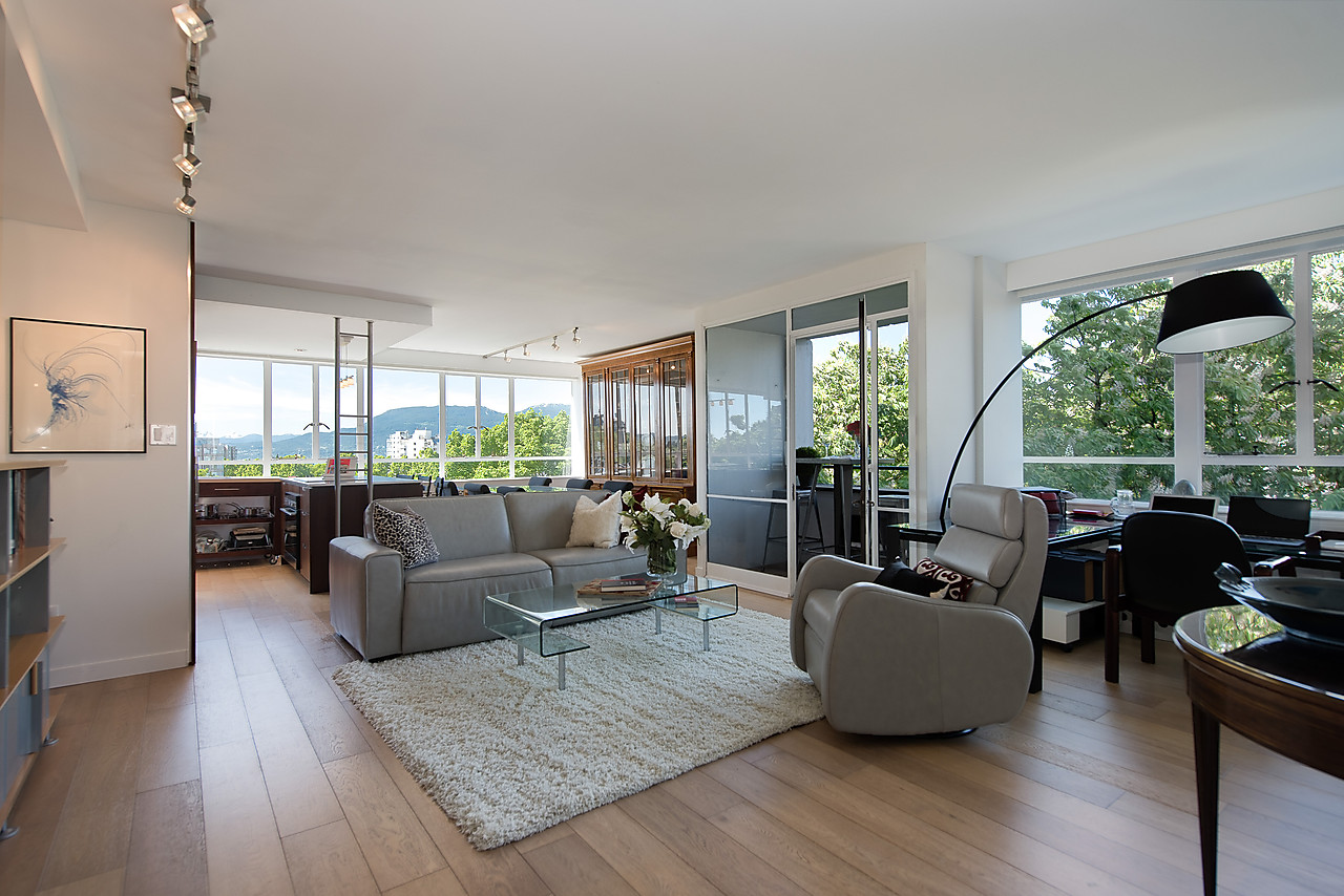 South Granville/Lower Shaughnessy CHIC SOUTH GRANVILLE CONDO for sale