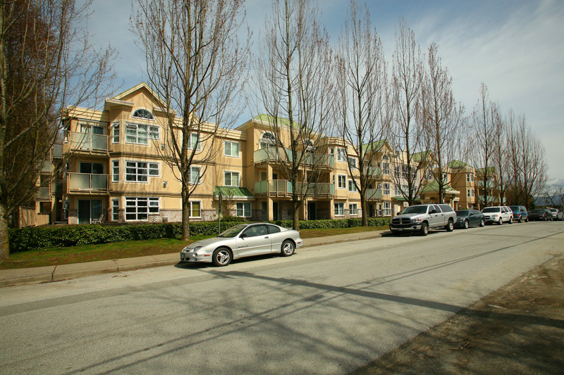 Central Port Coquitlam Condo for sale Place on the park 2 bedroom 921