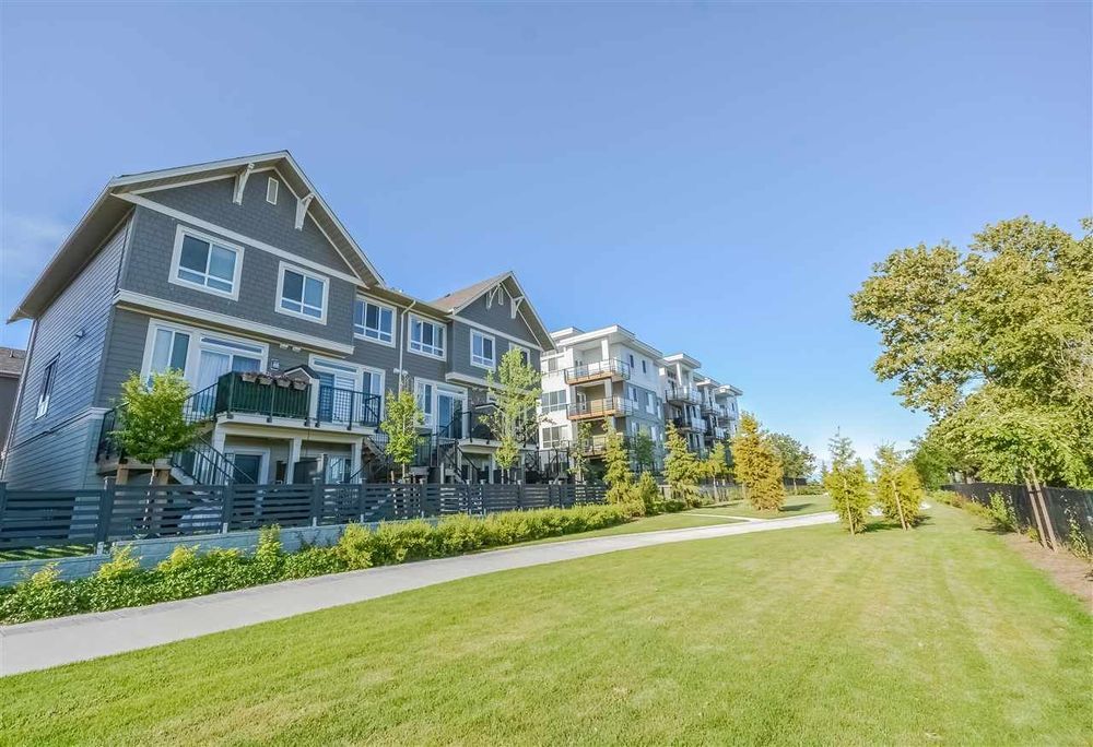 Tsawwassen North Townhouse for sale AERIE WALK 3 bedroom 1,320 sq.ft.