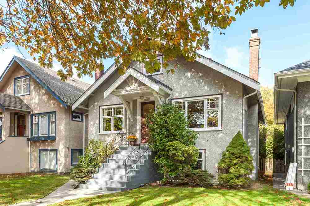 Kitsilano House for sale 5 bedroom 2,371 sq.ft. (Listed 20151027)
