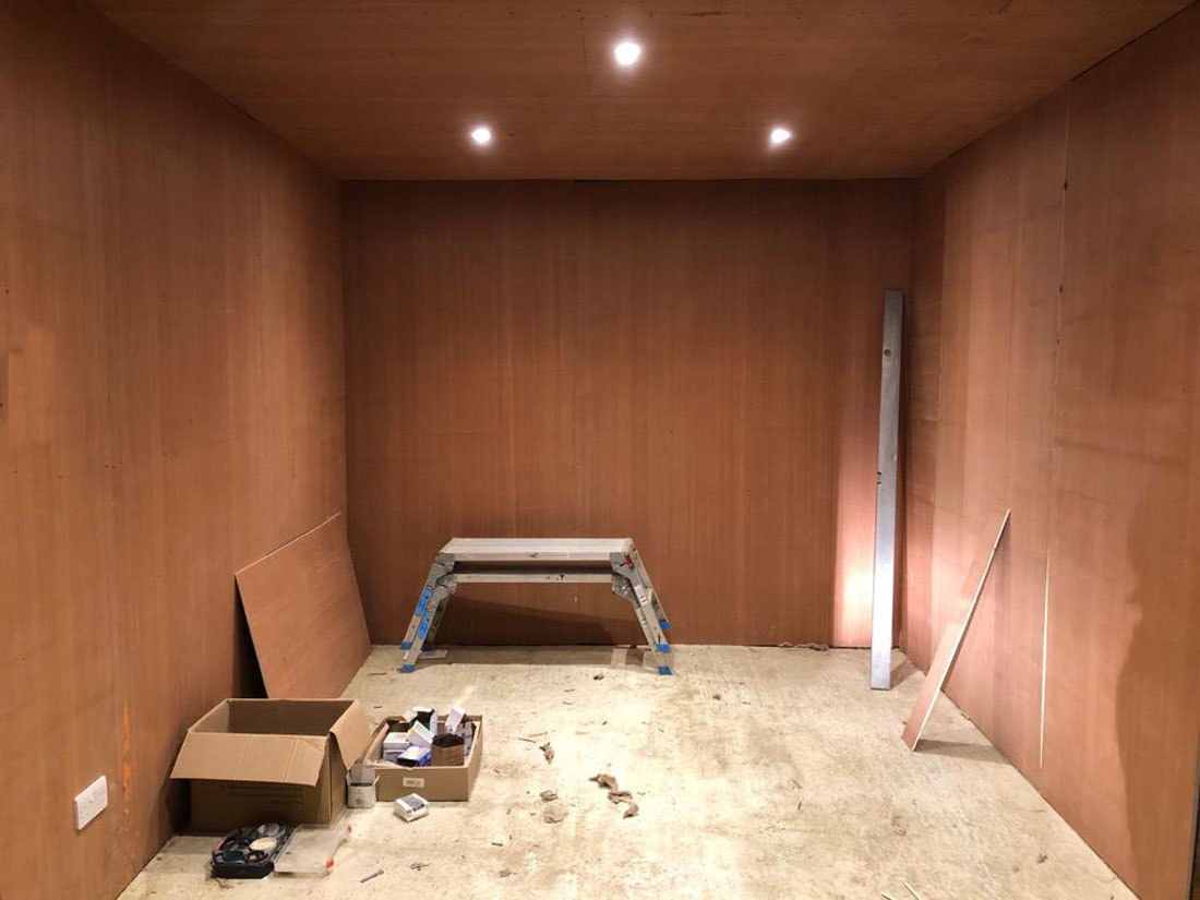 Stansted Storage.co.uk Large Storage Room 10ft x 14ft (with power)