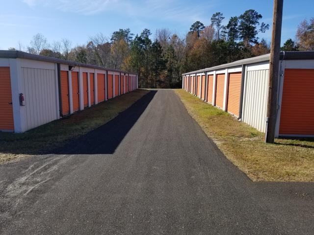 Smithfield Storage Self Storage Facility in Smithfield NC