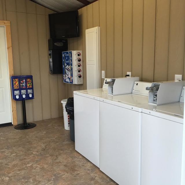 Rent Carlsbad NM Southwest RV & Trailer Park Orchard