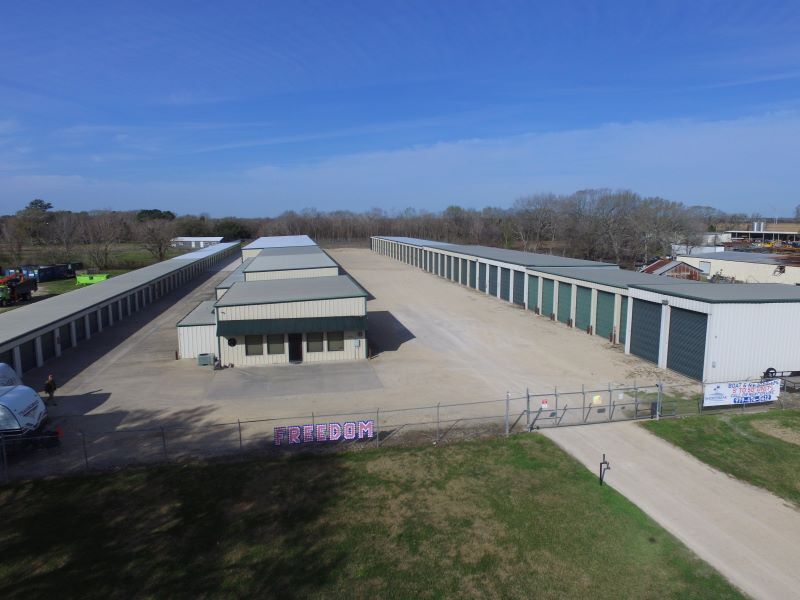 SHOREBREAK Storage Units Bay City TX