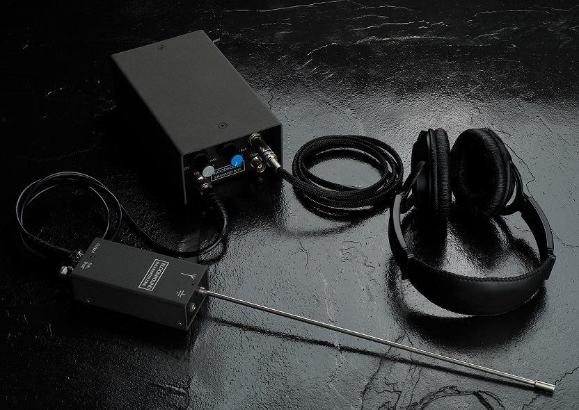 Bloodhound Acoustically Stimulated Microphone Detector