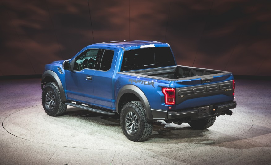 Ford F150 Raptor vs Dodge Ram Runner (motortrend) » Sayfa
