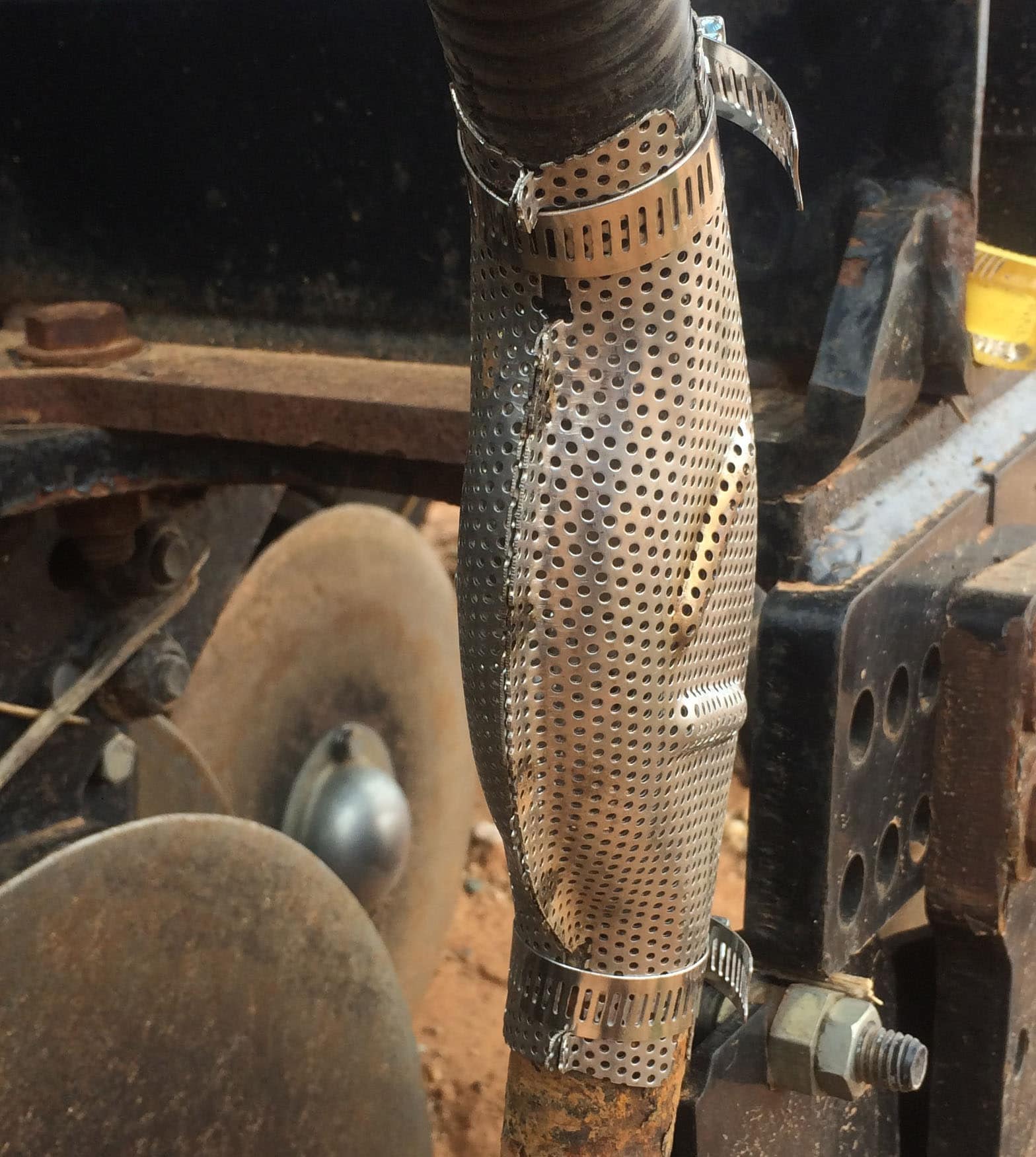 Stainless Steel Seed Brake for 1 1/2″ OD Hose (with baffle for air